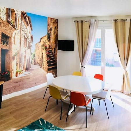 Residenza Elena Lägenhet Rimini Exteriör bild