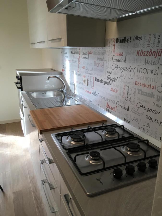 Residenza Elena Lägenhet Rimini Exteriör bild