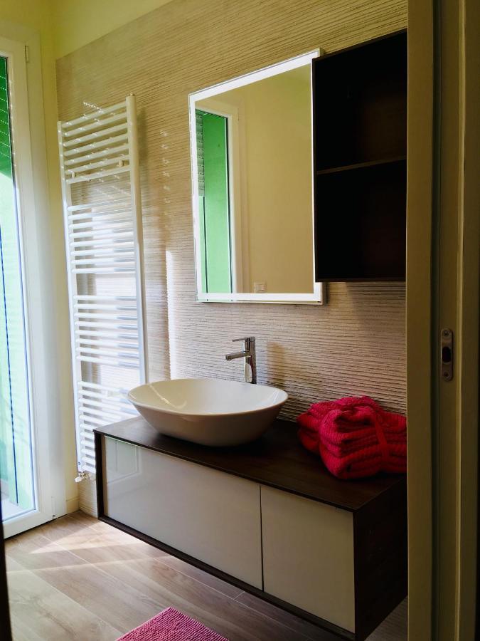 Residenza Elena Lägenhet Rimini Exteriör bild