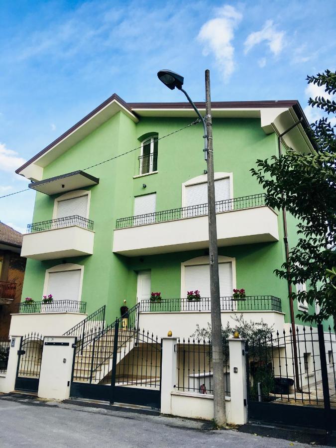 Residenza Elena Lägenhet Rimini Exteriör bild